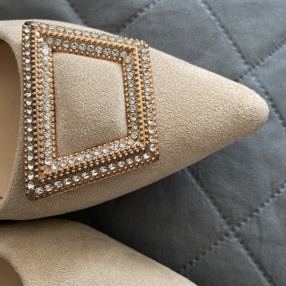 Lilang Shoes LikangxieYe Size 6 buff colored women’s flats pointed toe suede $65 - Picture 9 of 10